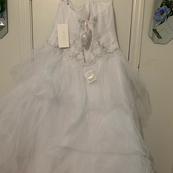 David’s bridal wedding dress